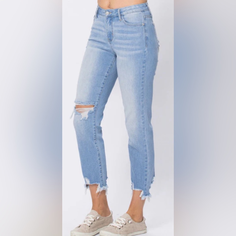 Judy Blue Light Blue Boyfriend Jeans